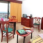 Pierre & Les Balcons De 아파트호텔