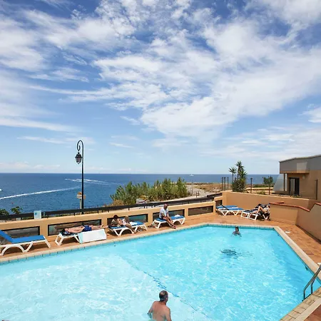 Pierre & Les Balcons De 3*