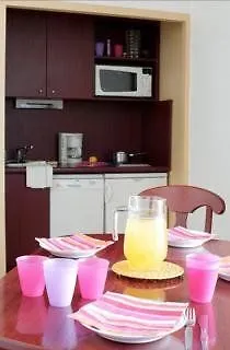 Pierre & Les Balcons De Hotel apartamentowy 3*