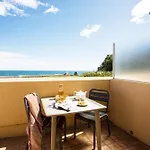 Pierre & Les Balcons De Collioure