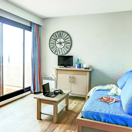 レジデンス ピエール＆バカンス レ バルコン ドゥ アパートホテル コリウール