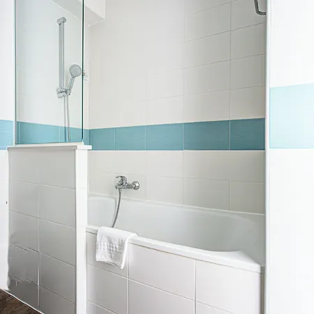 レジデンス ピエール＆バカンス レ バルコン ドゥ アパートホテル 3*